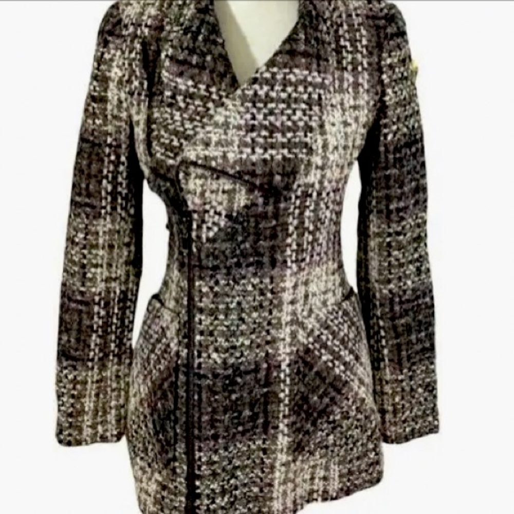 Jessica Simpson polyester-wool blend coat in multi-color,plaid design. Size L.